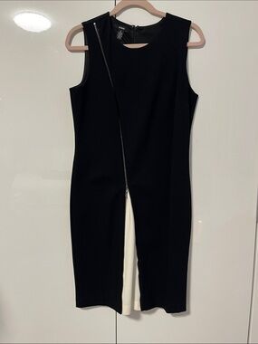 Alfani NWOT Black Sleeveless Fitted Dress Zipper White Inner Panel, Size 6